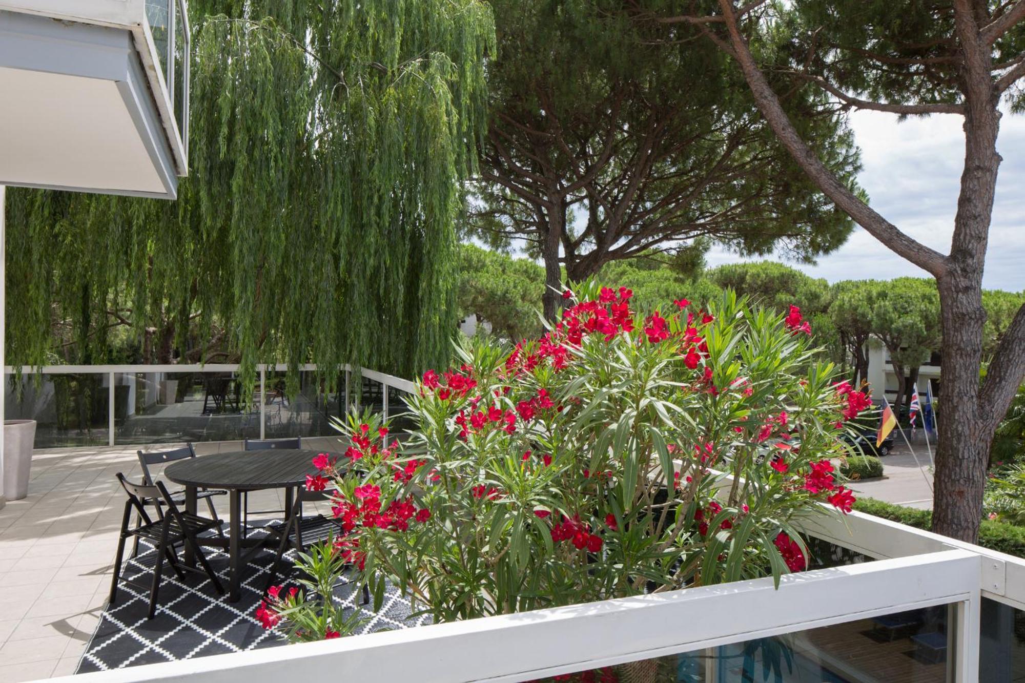 Aparthotelharvey Hotel