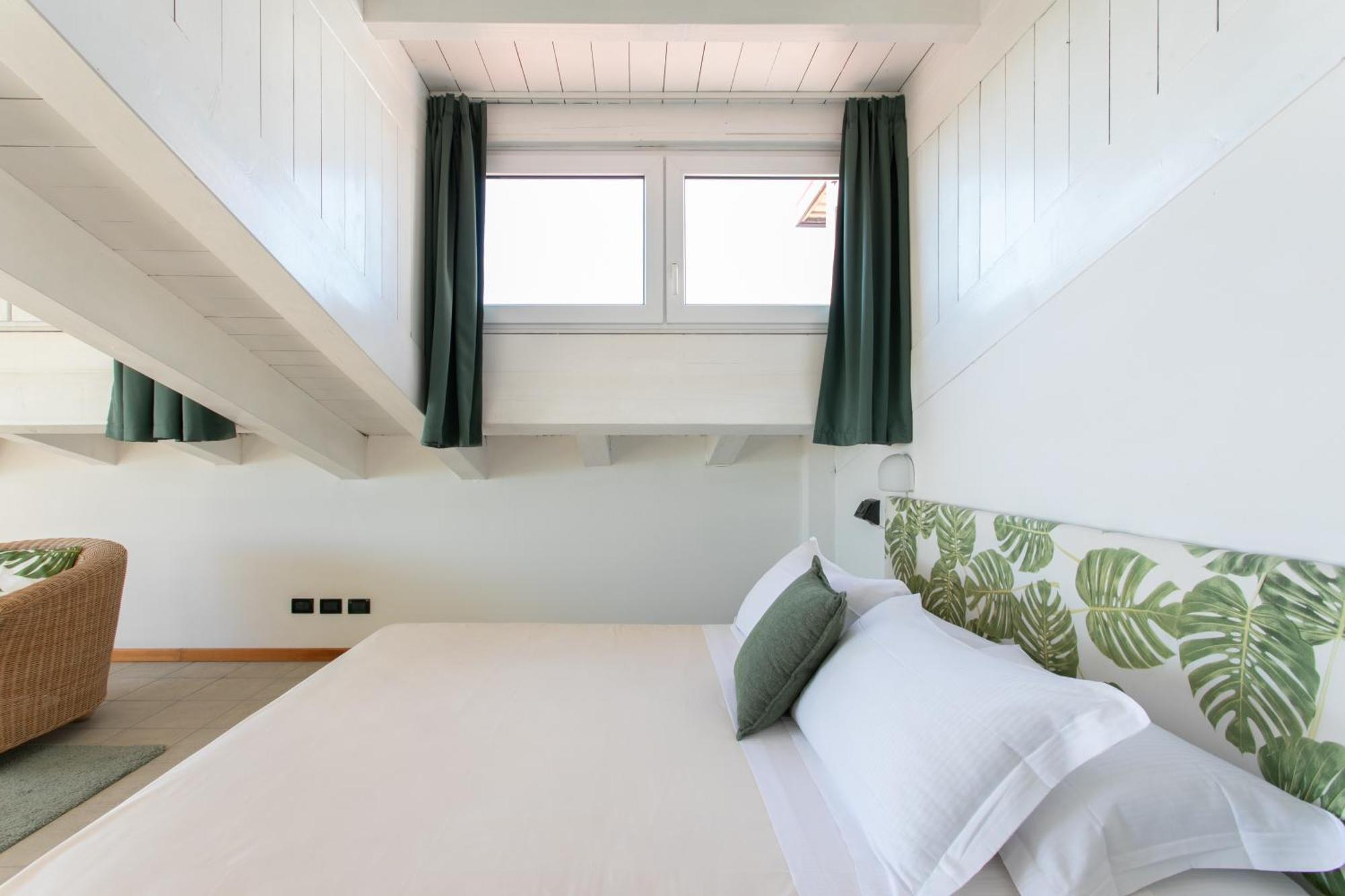 Harvey & Hotel 4*